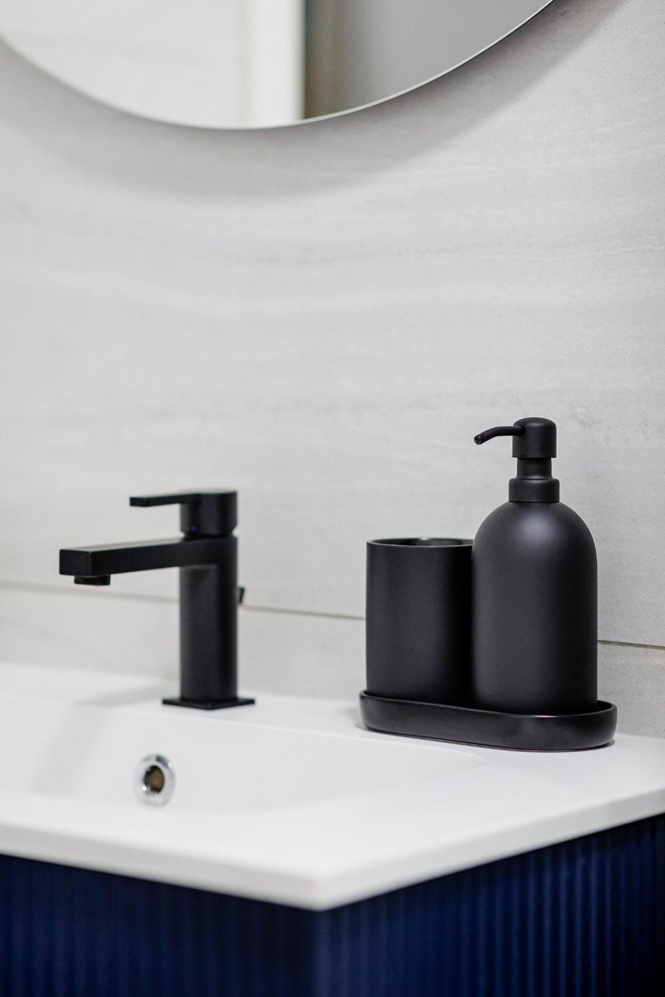 The Corner Luxe Apartment Bucharest Luaran gambar